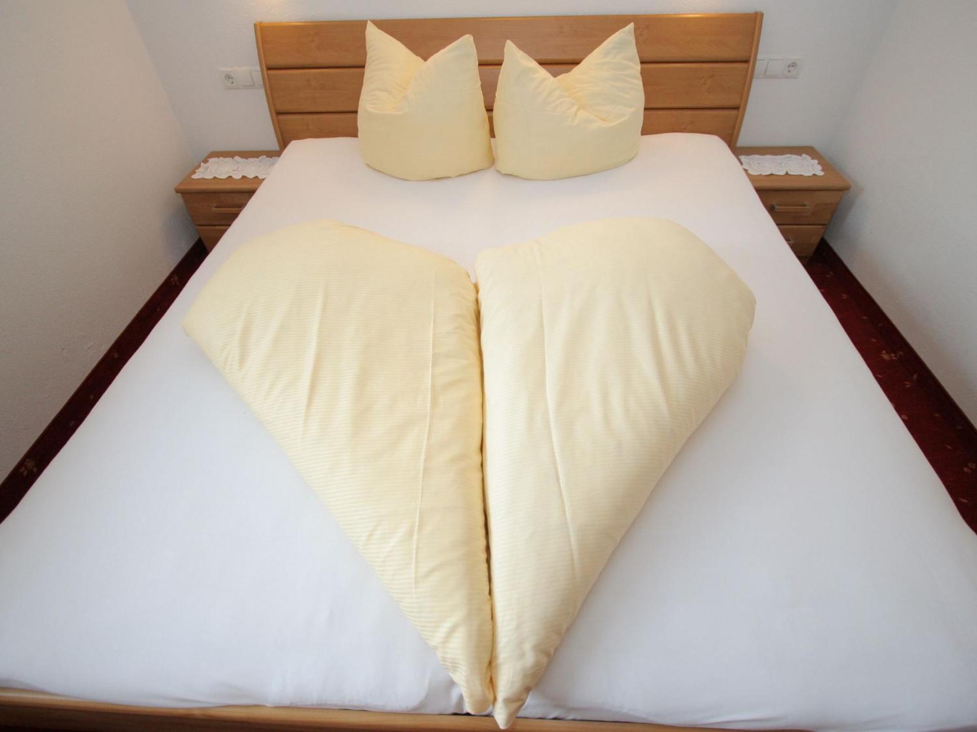 Charming Apartment In Uderns With Balcony Luaran gambar
